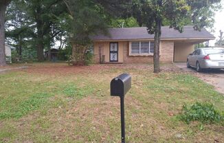 Spacious 3 bedroom, 1 bath home