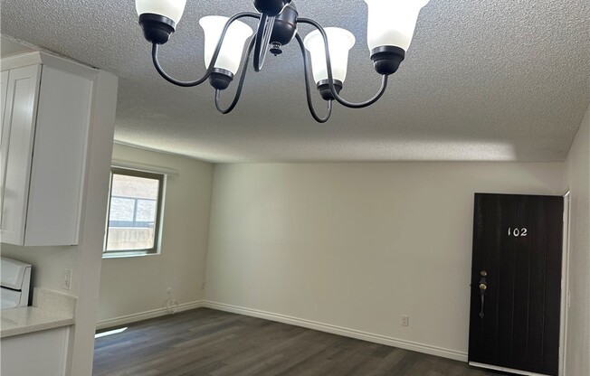 1 bed, 1 bath, 800 sqft, $1,750, Unit 102