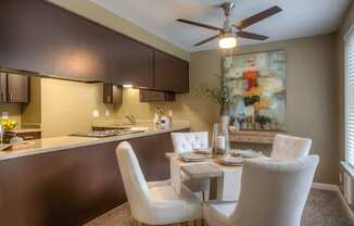 Elegant Dining Space at Oak Hill Apartments, Portland, 97229