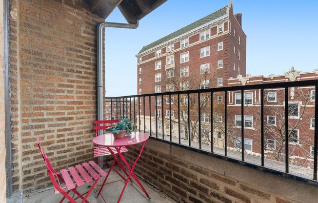1 bed, 1 bath, 402 sqft, $1,675, Unit 7451-313