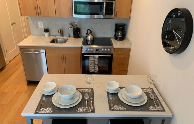 1 bed, 1 bath, $2,750, Unit 307