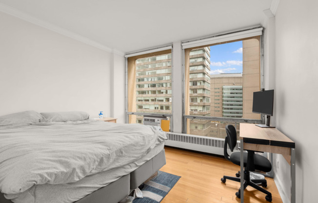 4 beds, 2 baths, 1,300 sqft, $9,000, Unit 15M