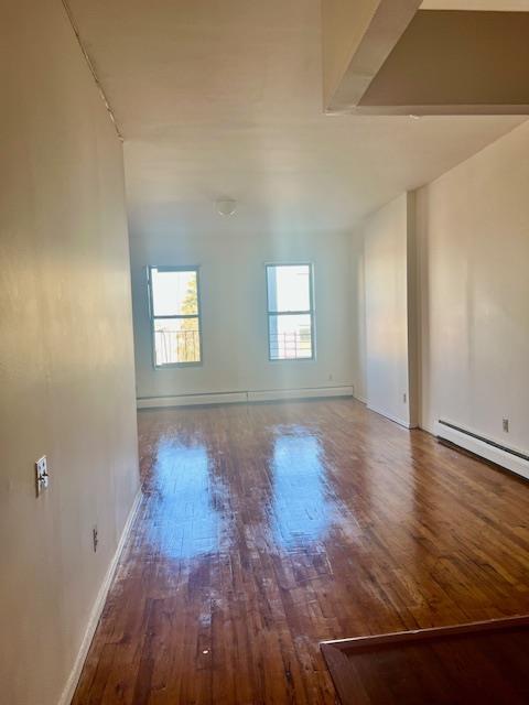 1 bed, 1 bath, 1,000 sqft, $1,900, Unit 4