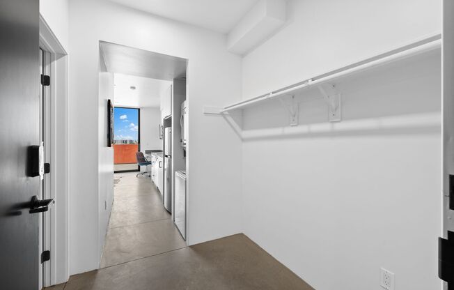 Studio, 1 bath, 353 sqft, $2,295, Unit Unit 21