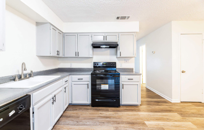 12133 EL SENDERO ST