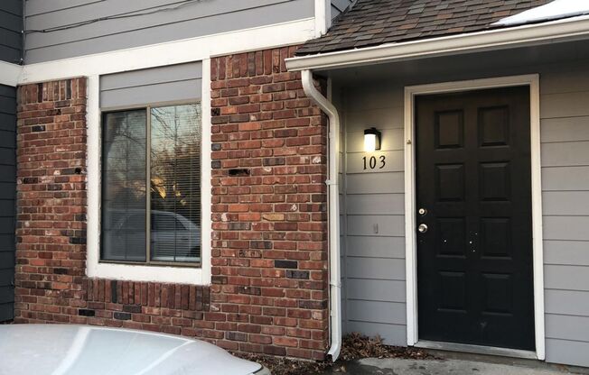 2 beds, 1.5 baths, 1,150 sqft, $1,295, Unit C102