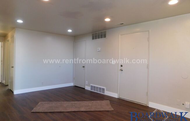 2 beds, 1 bath, 800 sqft, $1,149, Unit 4626 Carnegie Tech St #2