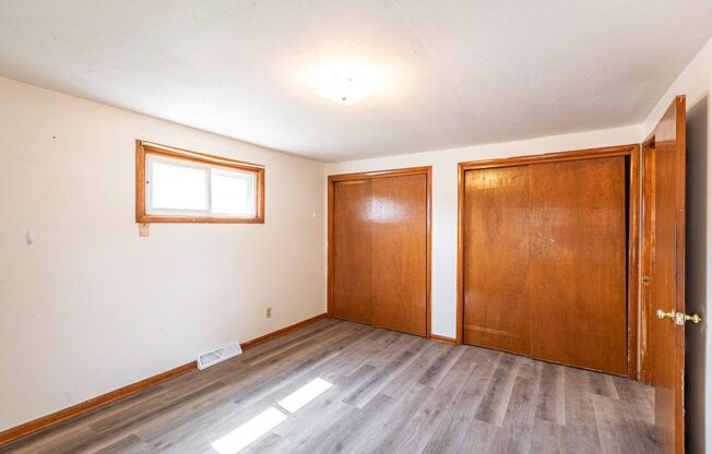 2 beds, 1 bath, $1,380