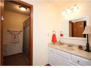 2 beds, 3 baths, $2,200