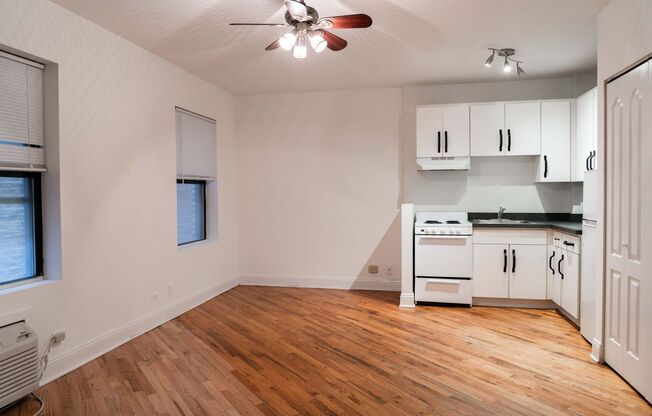 Studio, 1 bath, $1,075, Unit 840-212