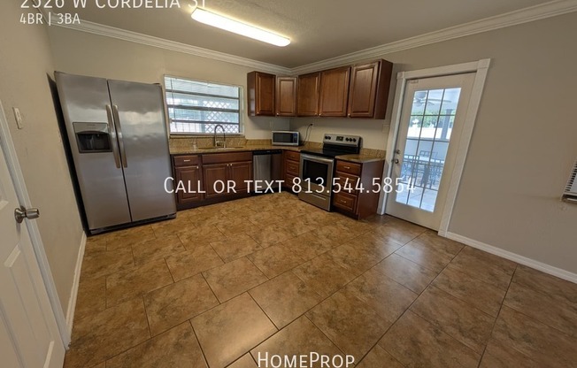 2526 W CORDELIA ST