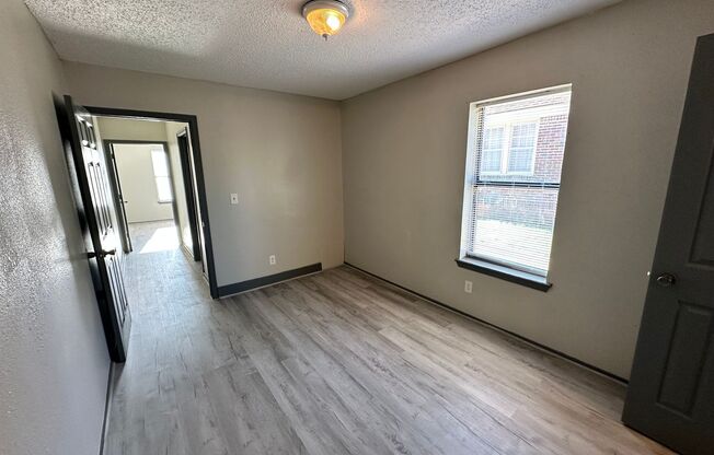 3 beds, 1 bath, $1,300