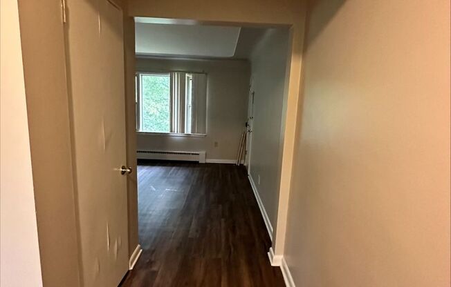3729 Oakland #3 - 2 Bed/1 Bath Near WMU/K College
