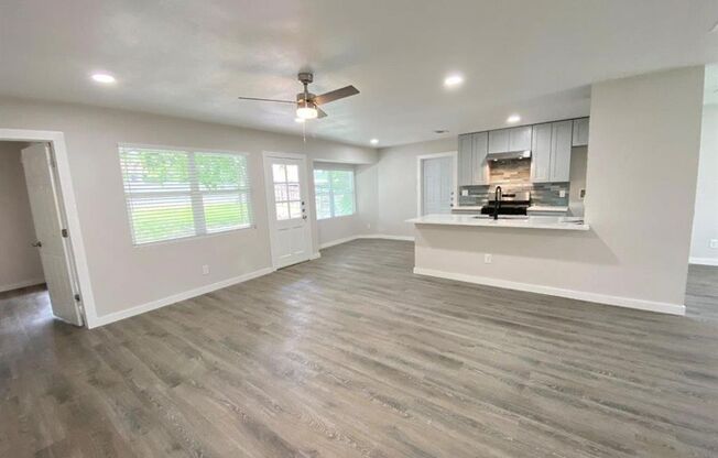 3 beds, 2 baths, $2,150