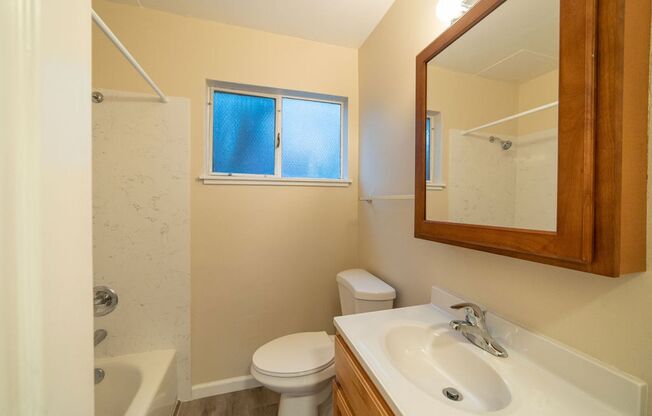 Yosemite Avenue Apartments