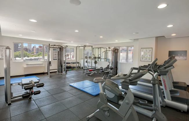 2 beds, 1 bath, 600 sqft, $3,300, Unit A10A