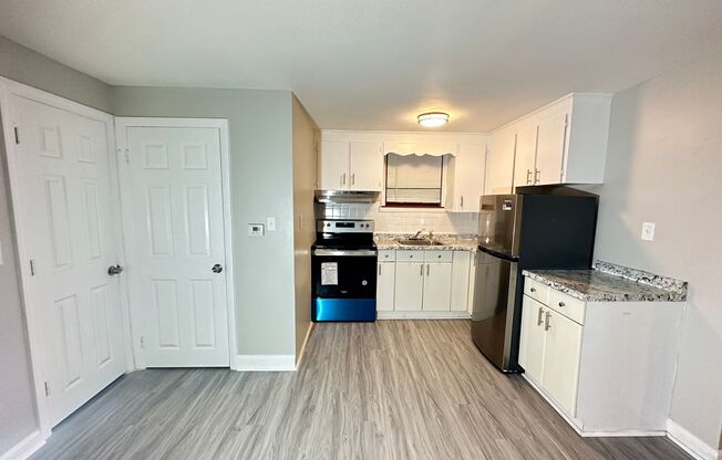 2 beds, 1 bath, 600 sqft, $1,950, Unit Unit 4