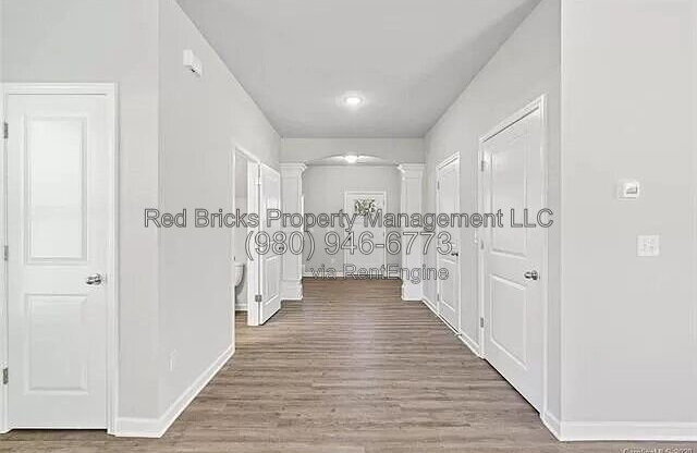 4433 CECILIA LN