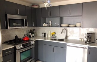 302 2nd St 7B