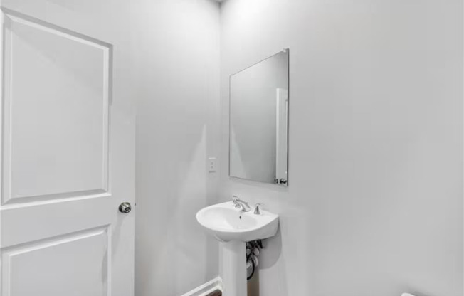 1004 TAYLOR CT