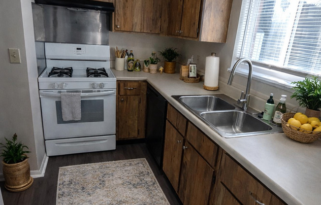 3 beds, 1.5 baths, 1,050 sqft, $1,249, Unit 3026