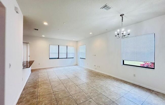 9074 SW 39 ST