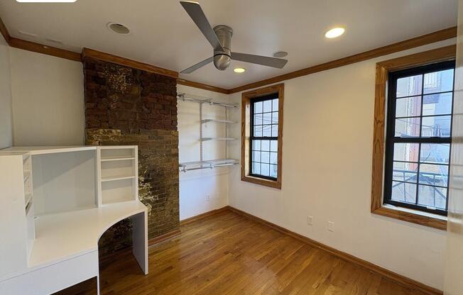 681 4 AVE