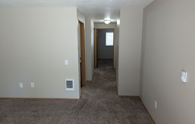 2 beds, 2 baths, 950 sqft, $1,350, Unit 24