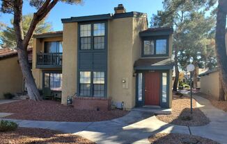 2444 Pickwick Dr