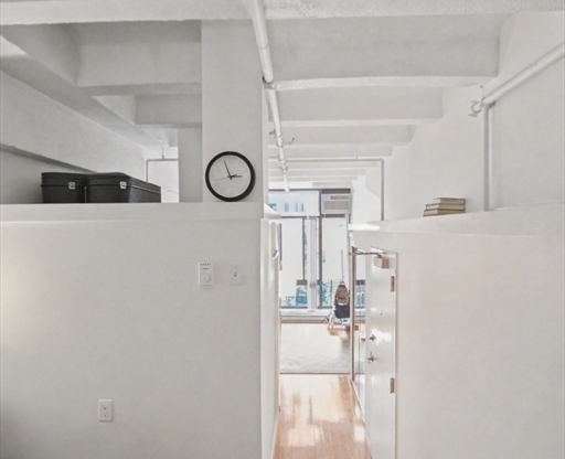 1 bed, 1 bath, 400 sqft, $2,800, Unit 304