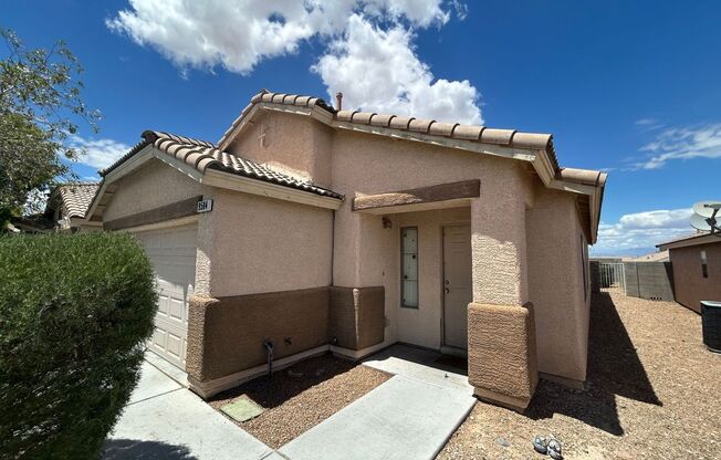 BEAUTIFUL SOUTHWEST LAS VEGAS HOME WITH OPEN FLOOR PLAN AND PRIME LOCATION