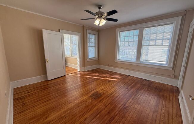 2 beds, 2 baths, 1,138 sqft, $2,795, Unit 934-12