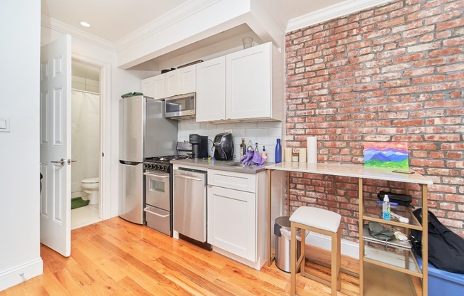 310 E 83rd St #5C