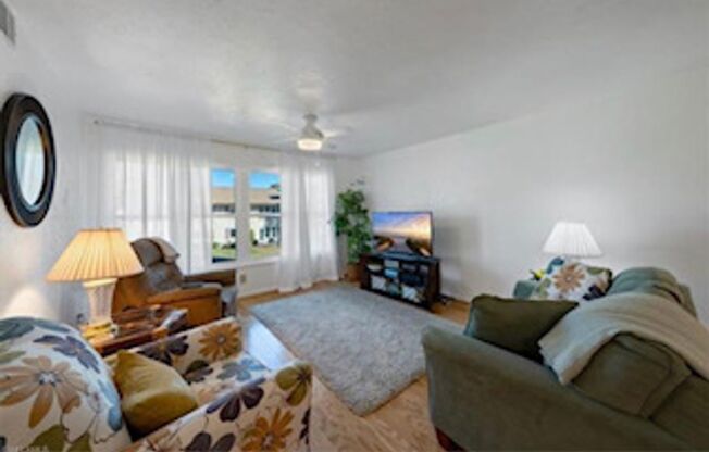 2 beds, 2 baths, $2,400