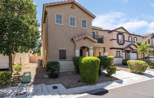 Cute Two Story Home In Mayfield Gated Community