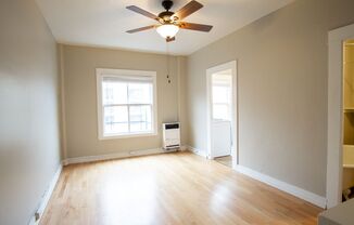 Studio, 1 bath, $1,025, Unit 67