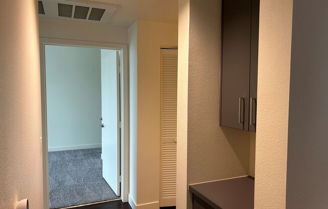 2 beds, 2 baths, 890 sqft, $2,565, Unit 310