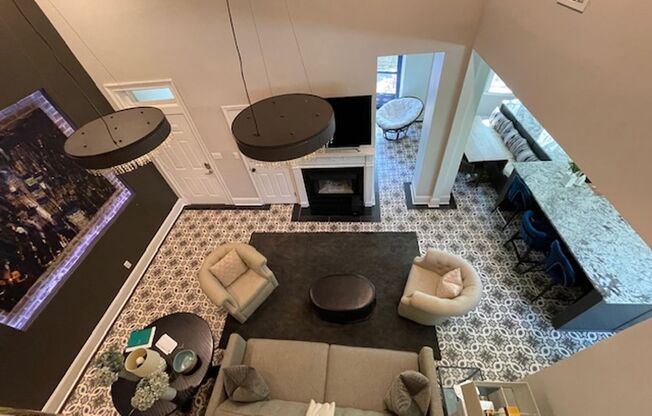 3 beds, 3 baths, $4,195, Unit Unit # 5