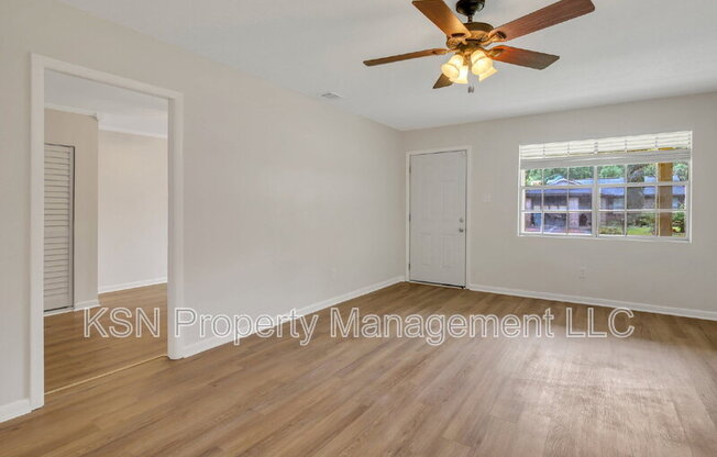 208 TECH DR