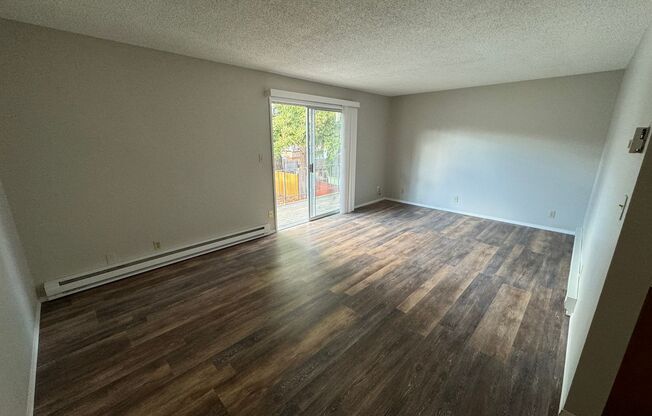 1 bed, 1 bath, $1,150, Unit 18