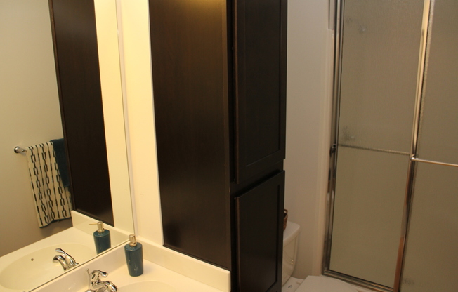 1 bed, 1 bath, 712 sqft, $1,400, Unit 404