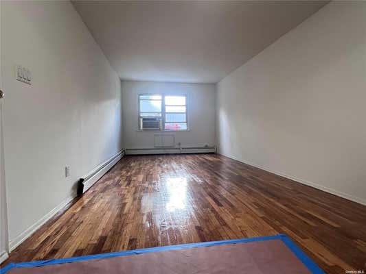 2 beds, 1 bath, $2,500