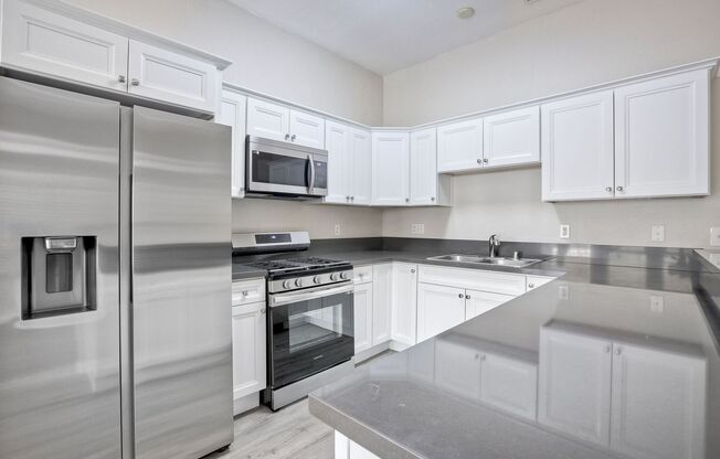 1 bed, 1 bath, 727 sqft, $2,695, Unit 313