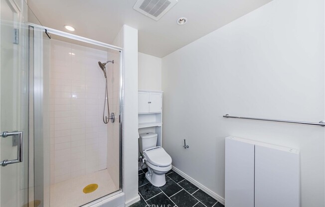 2 beds, 2 baths, 1,480 sqft, $4,100, Unit 320