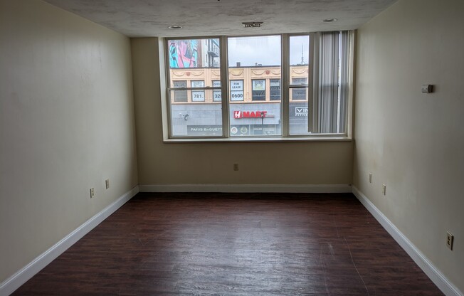 15 PEARL ST