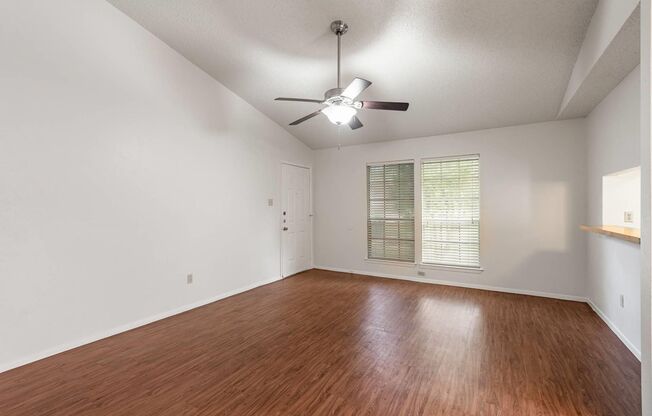 3 bedroom duplex with garage and backyard - available now!