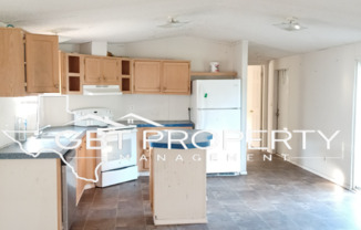 3 beds, 2 baths, $1,299