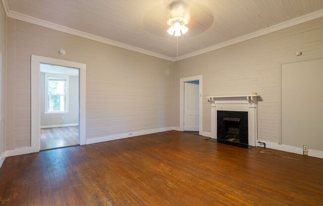 Charming Restored home in Bibb City