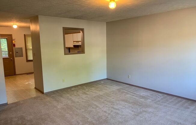 3 beds, 1.5 baths, 1,080 sqft, $1,450, Unit F1