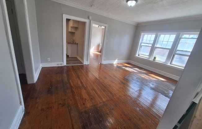 6057-59 Sacramento/2948 -52 W 61st Street